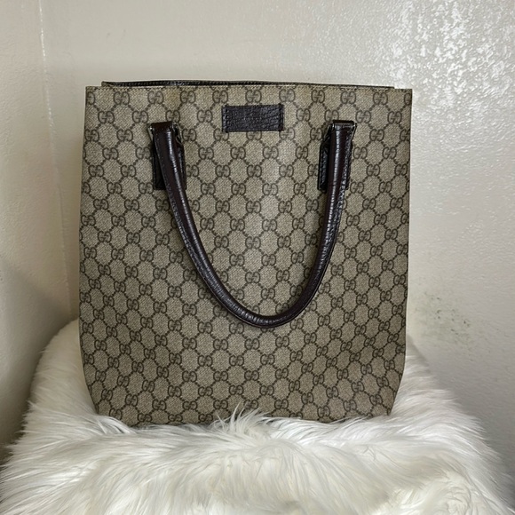 💯Authentic Gucci Tote Handbag🍀 - Picture 1 of 17